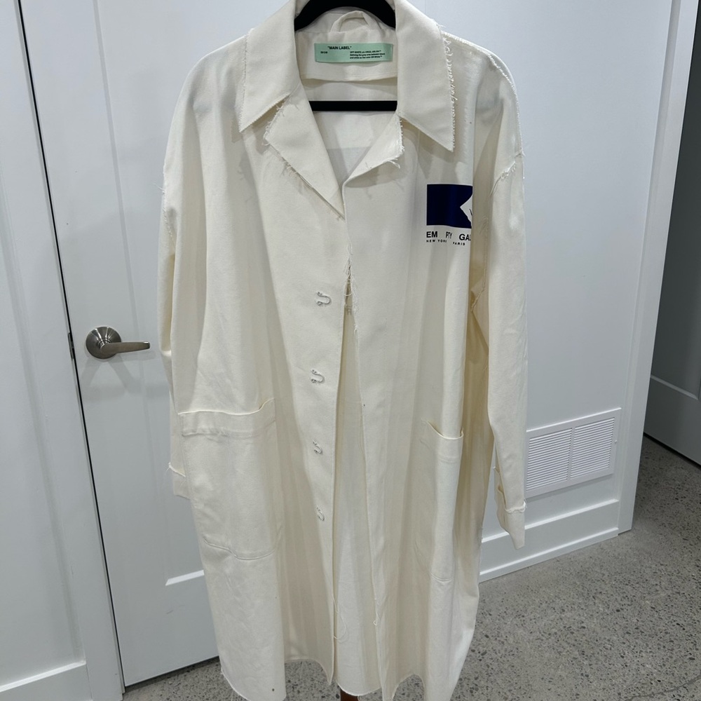 Off-White c/o Virgil Abloh Trench Coat - Iconic Street-Luxe Statement